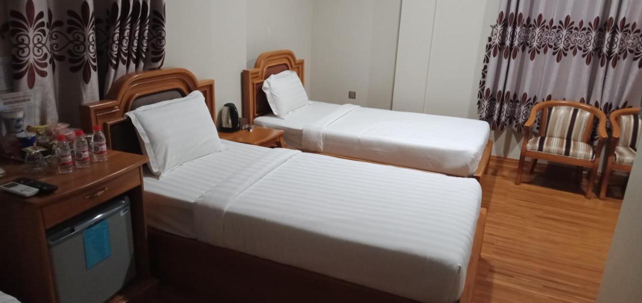 Hotel Friendship Mandalay Exterior foto